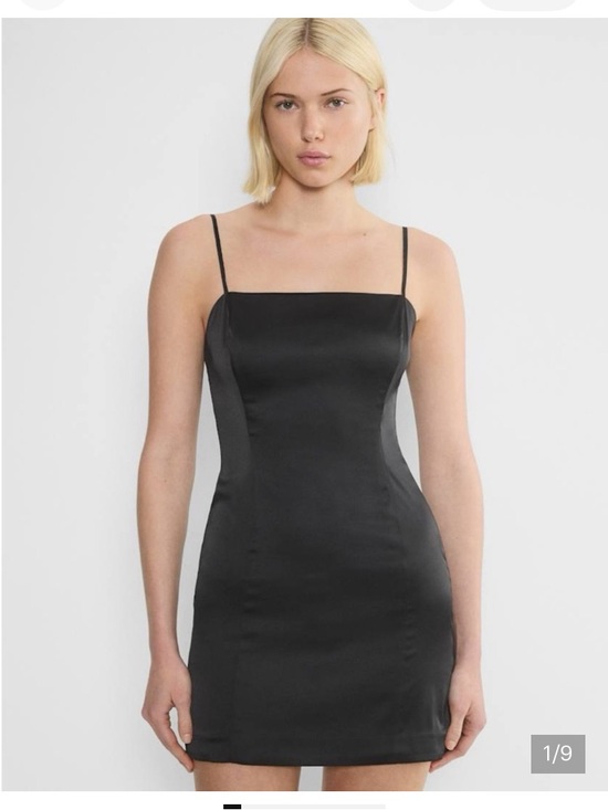 Aritzia Dresses & Skirts - Aritzia Wilfred Skye little black dress